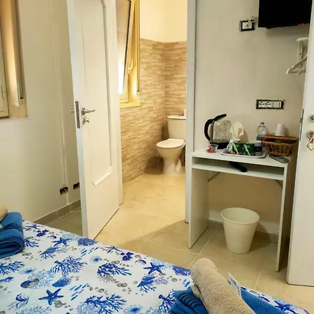 לינה וארוחת בוקר Bed And Fly Aeroporto Reception H24 *